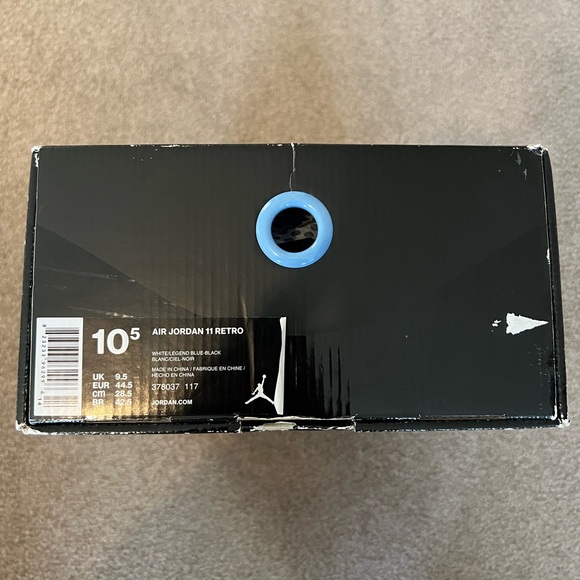 Nike Air Jordan 11 Retro - size 10.5 - Picture 2 of 7